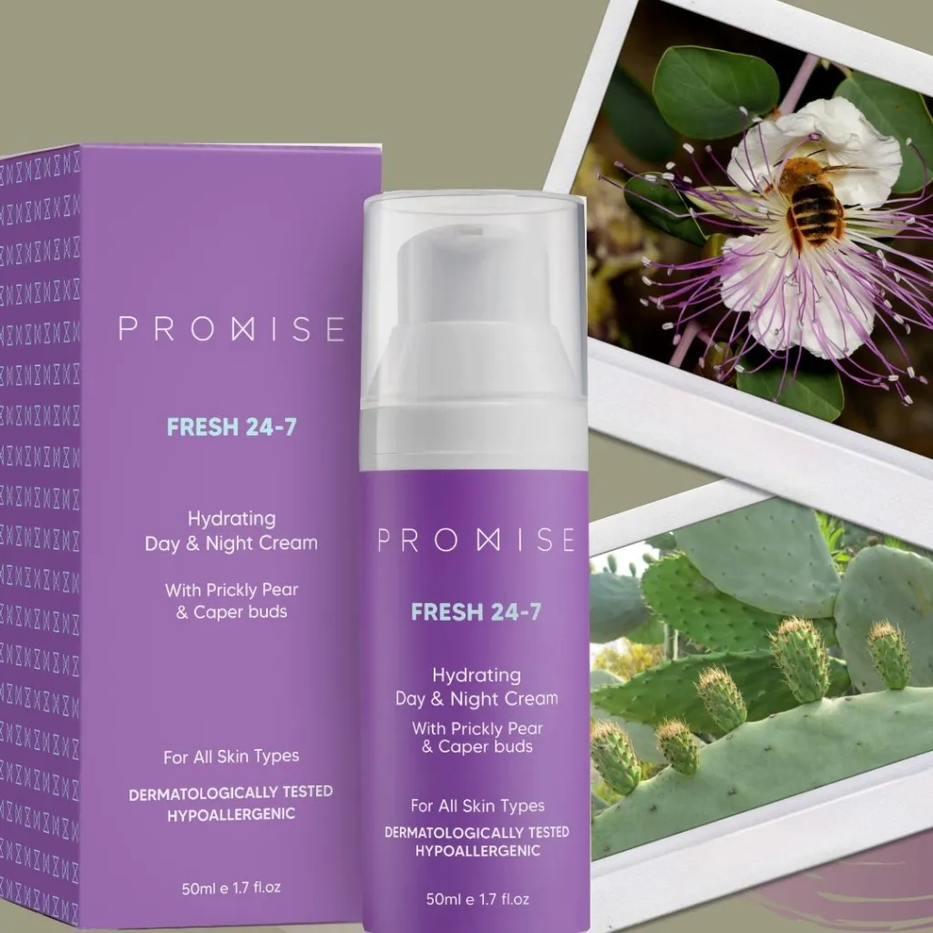 קרם לחות FRESH 24-7 עם עלי צבר וניצני צלף, באריזת משאבה סגולה, על רקע תמונות פרחוניות.