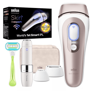תמונה של מכשיר ההסרת שיער Braun Skin i-expert עם אביזרים, כוללת מכשיר IPL, סכין גילוח, מתאמים ותיק.
